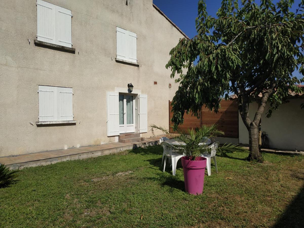 Appart 28M2 Avec Jardin Et Parking Prives, Chambre Separee Milhaud Dış mekan fotoğraf